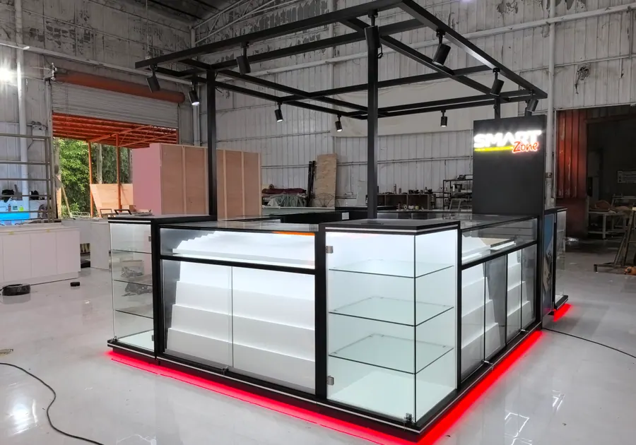 Cell Phone Kiosk completed project 4