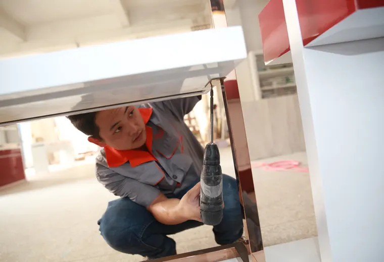 Electrical wiring integration during fixture assembly
